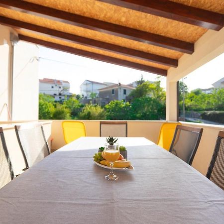 Žrnovnica Apartman Marel מראה חיצוני תמונה
